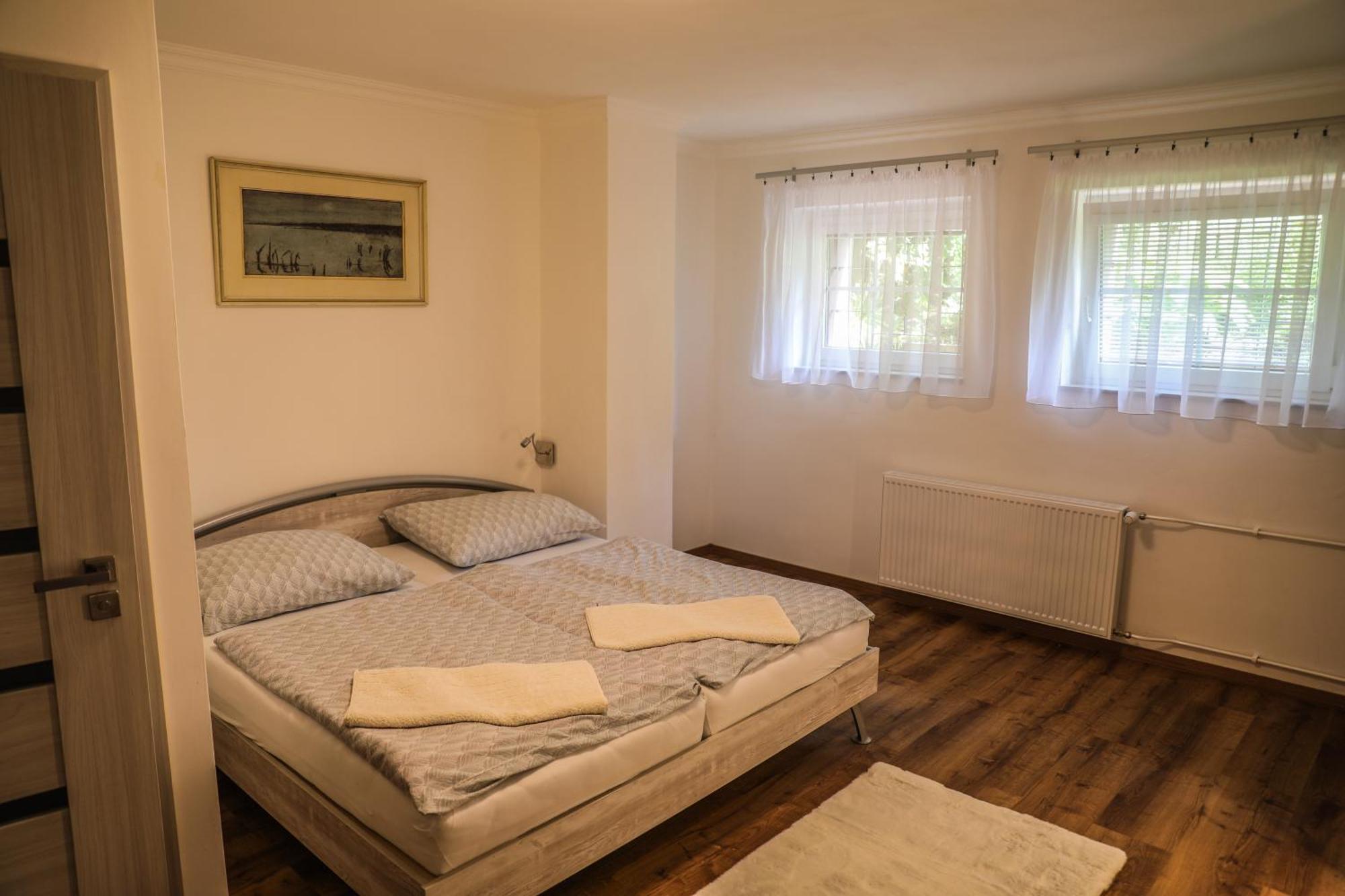 Apartment Irma Karlovy Vary Eksteriør billede