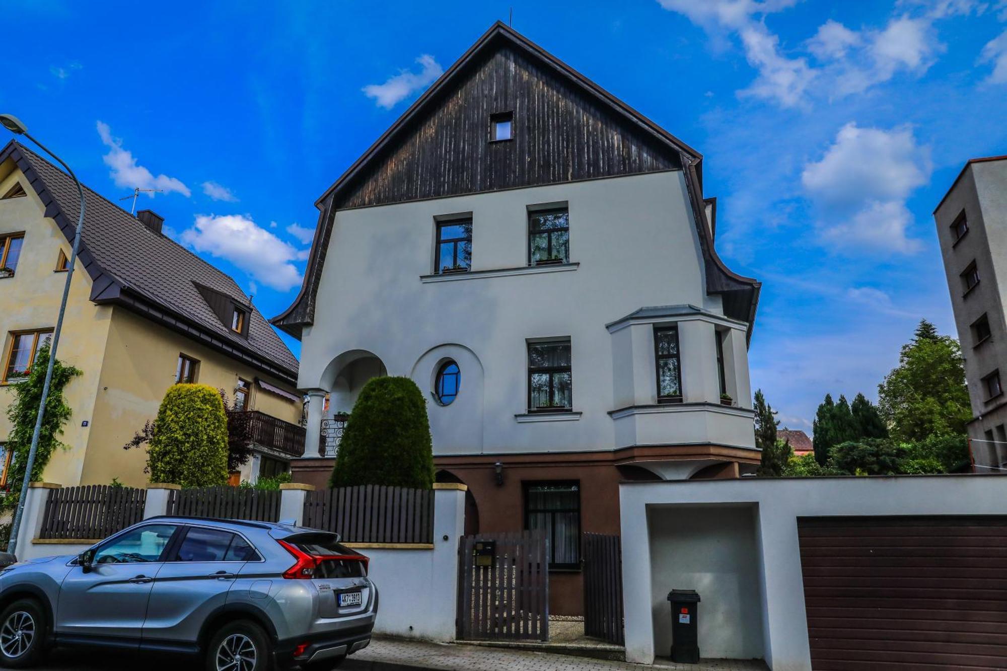Apartment Irma Karlovy Vary Eksteriør billede